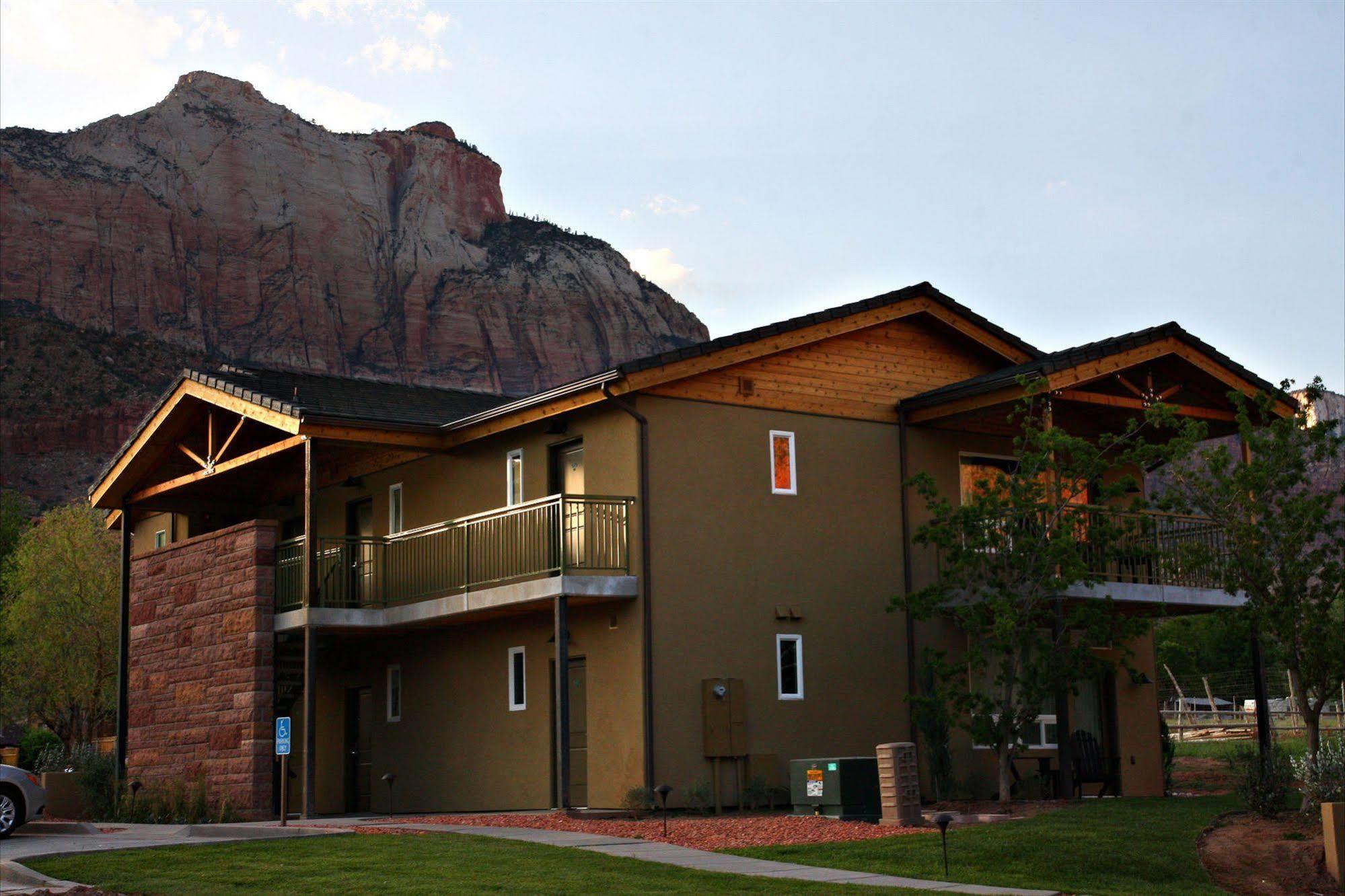 Driftwood Lodge Springdale Dış mekan fotoğraf